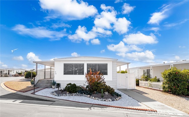 Detail Gallery Image 3 of 27 For 1251 E Lugonia, Redlands,  CA 92374 - 2 Beds | 2 Baths