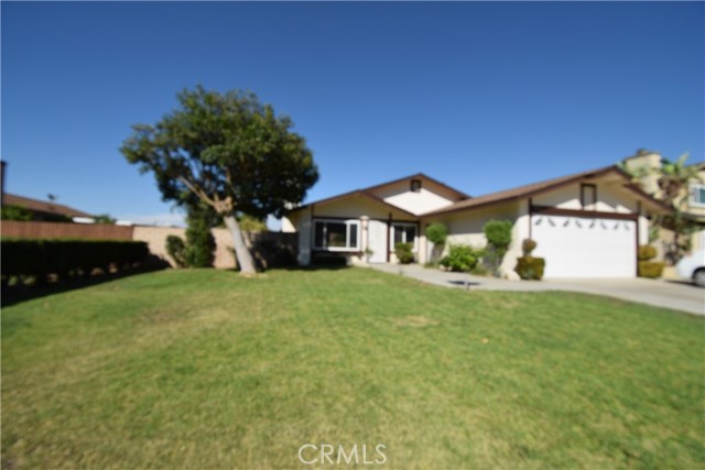 1241 Blossom Hill Dr, Corona, CA 92878