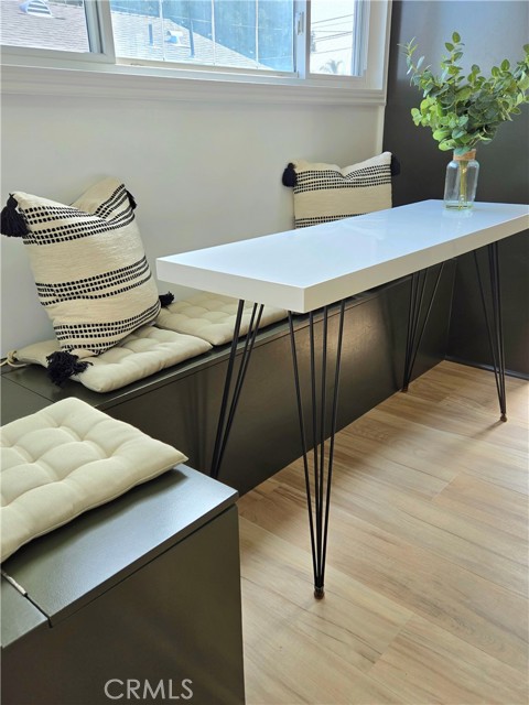 Detail Gallery Image 26 of 41 For 2022 W 75th St, Los Angeles,  CA 90047 - 2 Beds | 1 Baths