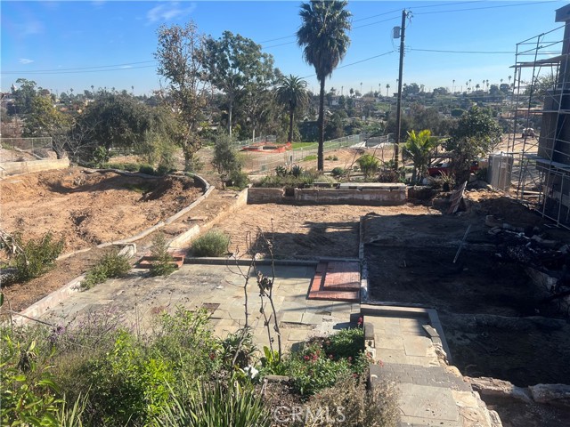 Detail Gallery Image 2 of 6 For 611 Erskine Dr, Pacific Palisades,  CA 90272 - – Beds | – Baths