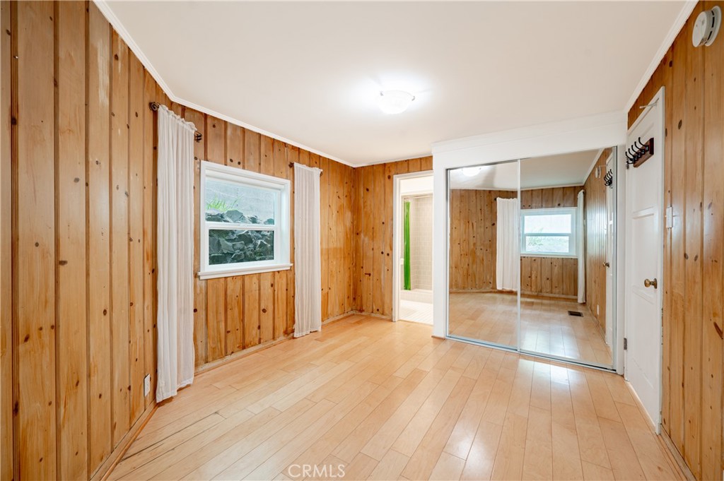 https://media.crmls.org/medias/0d346fee-40c5-466b-824e-7037eab72237.jpg?preset=X-Large