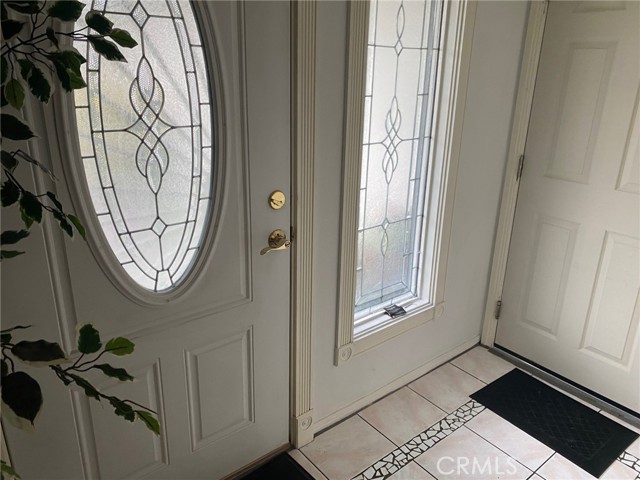 Detail Gallery Image 5 of 22 For 9605 Emerald Ct, Fontana,  CA 92335 - 3 Beds | 2 Baths