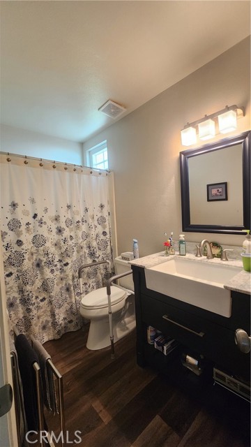 9244 Whitting Way, Riverside CA: https://media.crmls.org/medias/0d355a70-0efa-43b2-9063-c6adcfbede49.jpg