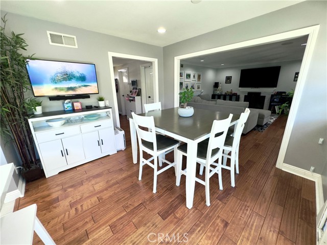 Detail Gallery Image 5 of 57 For 629 E Riverview Ave, Orange,  CA 92865 - 4 Beds | 2 Baths