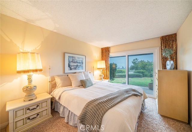 33 Oaktree Lane, Rolling Hills Estates, California 90274, 2 Bedrooms Bedrooms, ,3 BathroomsBathrooms,Residential,Sold,Oaktree,OC22217896