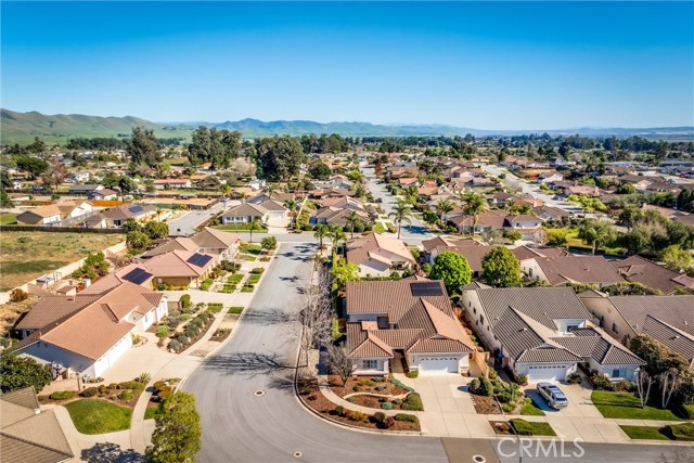 Detail Gallery Image 2 of 46 For 959 Vista Verde, Nipomo,  CA 93444 - 4 Beds | 3 Baths