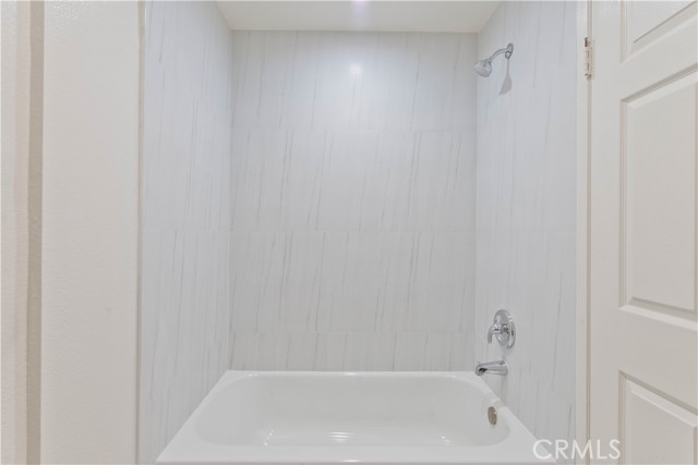 5540 Owensmouth Avenue, Woodland Hills CA: https://media.crmls.org/medias/0d37b4bd-6596-4316-8bf9-65ce02f77dee.jpg