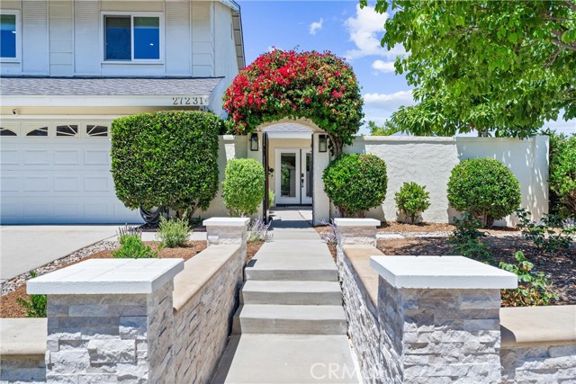27231 Eastridge Drive, Lake Forest CA: https://media.crmls.org/medias/0d38022f-f582-4b4f-88ec-9b173fe8a32c.jpg