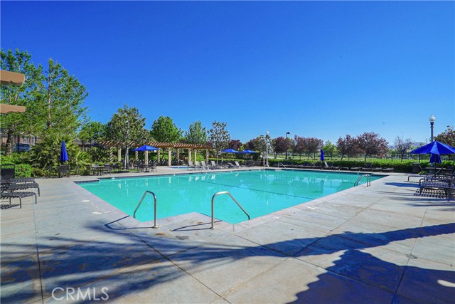 Detail Gallery Image 45 of 56 For 28267 N via Sonata Dr, Valencia,  CA 91354 - 3 Beds | 3 Baths