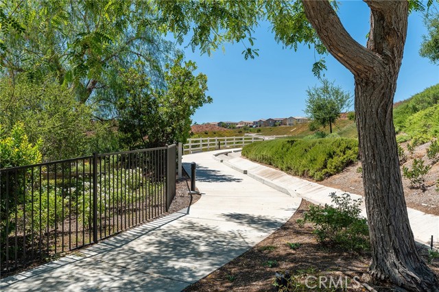 Detail Gallery Image 48 of 49 For 28852 Iron Village Dr, Valencia,  CA 91354 - 5 Beds | 4/1 Baths