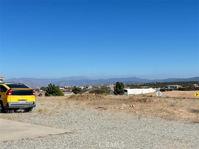10928 Lantry Ln, Oak Hills, CA 92344 photo 6