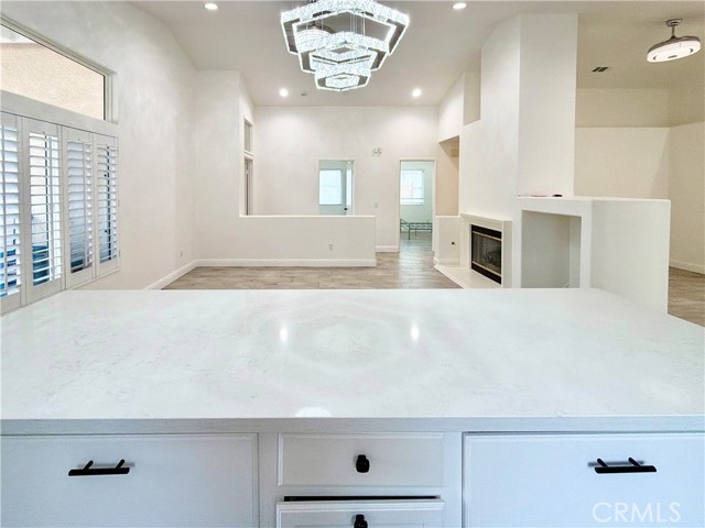 Detail Gallery Image 5 of 26 For 37116 Alder, Palmdale,  CA 93552 - 3 Beds | 2 Baths