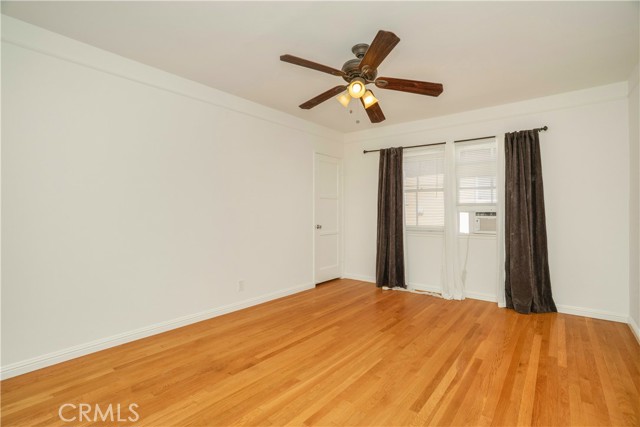 Detail Gallery Image 16 of 35 For 5918 S Fairfax Ave, Los Angeles,  CA 90056 - 4 Beds | 2 Baths