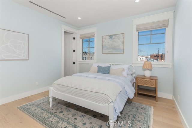 Detail Gallery Image 52 of 75 For 153 Granada Ave, Long Beach,  CA 90803 - 5 Beds | 4 Baths