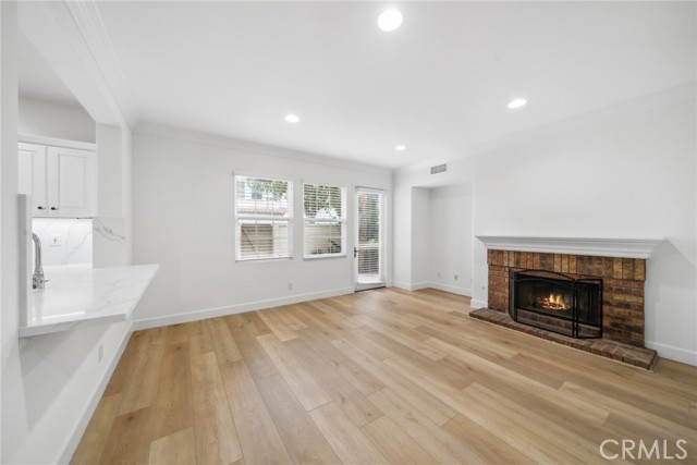 Detail Gallery Image 7 of 23 For 236 Terra Cotta, Irvine,  CA 92603 - 3 Beds | 2/1 Baths