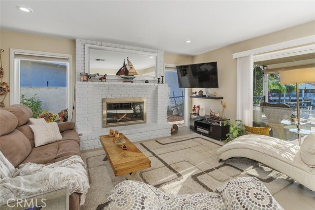 Detail Gallery Image 7 of 38 For 30249 Point Marina Dr, Canyon Lake,  CA 92587 - 3 Beds | 2/1 Baths