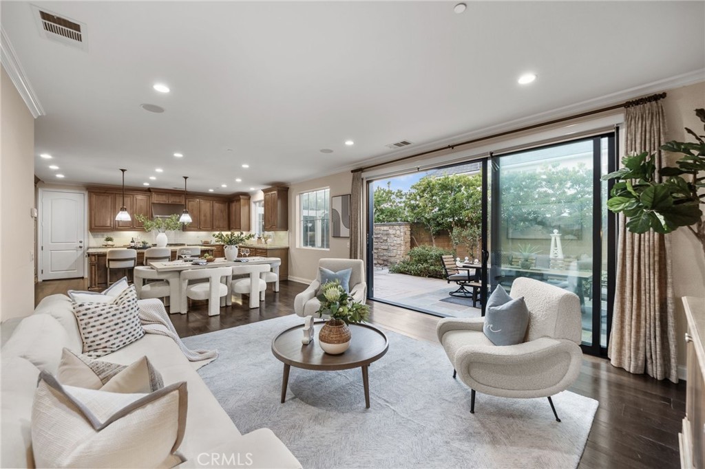 MLS #OC25274219 image #12