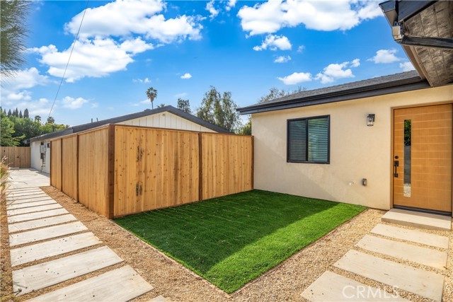 6 Bed Home for Sale in Van Nuys, California