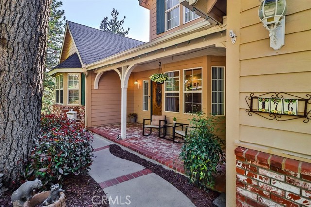 176 Pine Ridge Road, Crestline CA: https://media.crmls.org/medias/0d3c0676-7b62-4231-8198-aace3fc0dac0.jpg