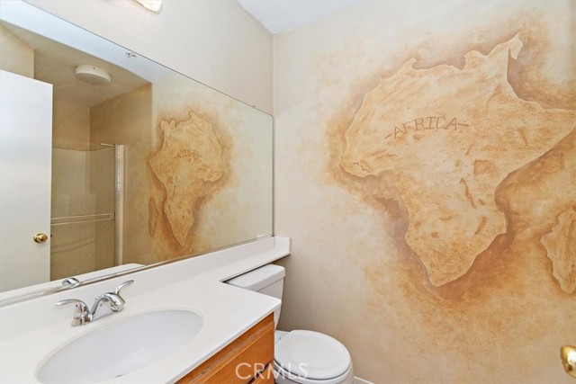 Detail Gallery Image 11 of 32 For 16757 Escalon, Fontana,  CA 92336 - 5 Beds | 3/1 Baths