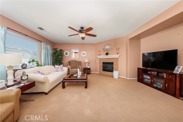 Detail Gallery Image 11 of 30 For 6901 Jack Rabbit Way, Palmdale,  CA 93552 - 4 Beds | 2 Baths