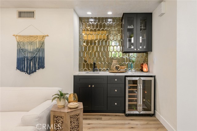 Detail Gallery Image 11 of 47 For 1550 Michael Ln, Pacific Palisades,  CA 90272 - 3 Beds | 3/1 Baths