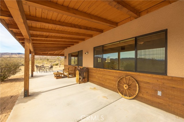 Detail Gallery Image 7 of 46 For 2310 Cottontail Rd, Pioneertown,  CA 92268 - 3 Beds | 3 Baths