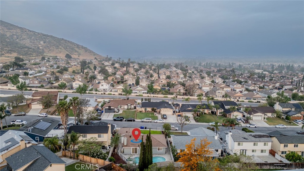 https://media.crmls.org/medias/0d3d9966-f75b-4e38-aebf-5349fbd1c836.jpg?preset=X-Large