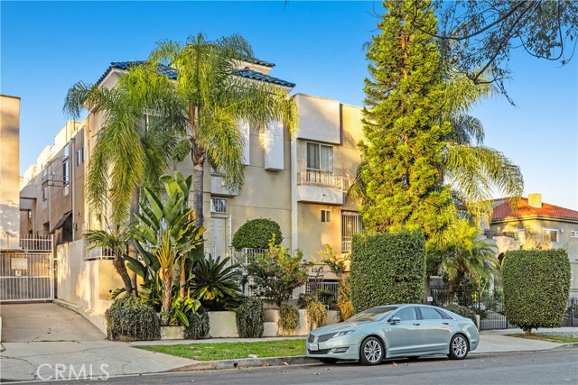 Detail Gallery Image 38 of 39 For 4845 Elmwood #C,  Los Angeles,  CA 90004 - 3 Beds | 3 Baths