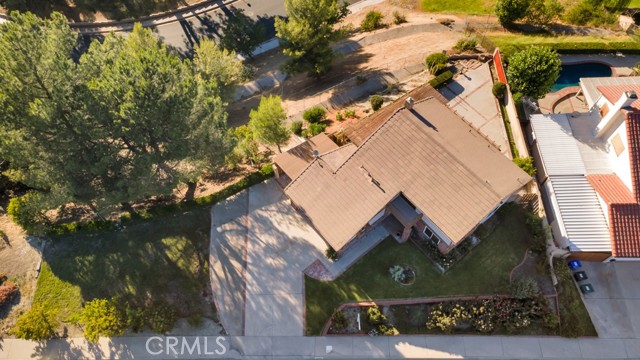 18665 Pad Court, Newhall CA: https://media.crmls.org/medias/0d3e091f-2cb7-4163-9443-3282ff3ec160.jpg