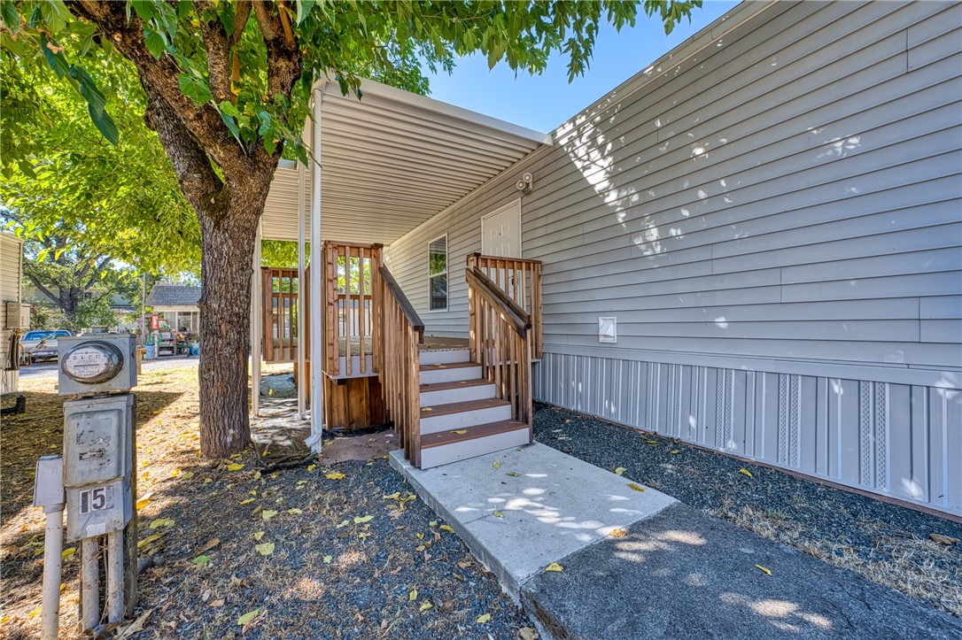 Detail Gallery Image 1 of 24 For 3555 Lakeshore Bld #14,  Lakeport,  CA 95453 - 1 Beds | 1 Baths