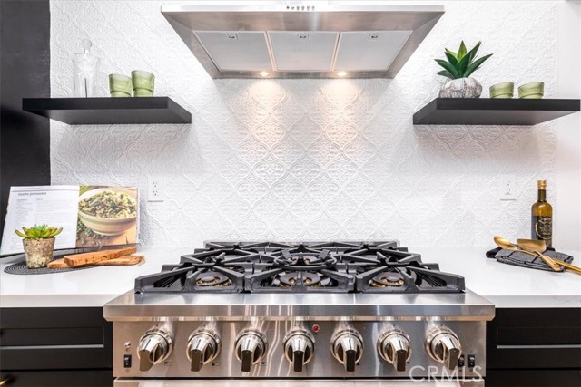 Detail Gallery Image 11 of 25 For 312 N Bronson Ave, Los Angeles,  CA 90004 - 2 Beds | 1 Baths