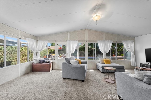 1702 E Dimondale Drive, Carson CA: https://media.crmls.org/medias/0d3ea1e1-b14d-4dad-a57b-2d6f24ddc850.jpg