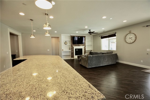 Detail Gallery Image 6 of 30 For 31811 Reinhardt Ct, Menifee,  CA 92584 - 4 Beds | 3 Baths