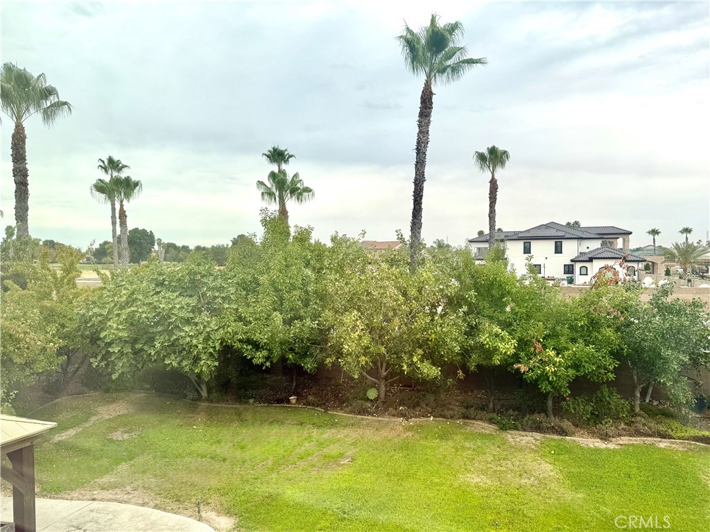 https://media.crmls.org/medias/0d3f9b8d-6492-4fb6-a224-6e31292746ff.jpg?preset=X-Large