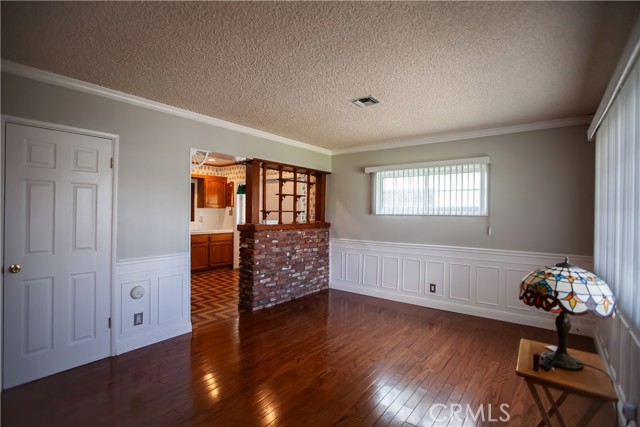 Detail Gallery Image 8 of 44 For 17433 Granada Ave, Fontana,  CA 92335 - 3 Beds | 2 Baths