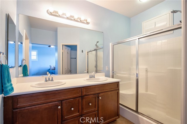 27477 Hazelhurst Street, Murrieta CA: https://media.crmls.org/medias/0d41f095-f3f7-47a2-9cf1-c60357be8306.jpg