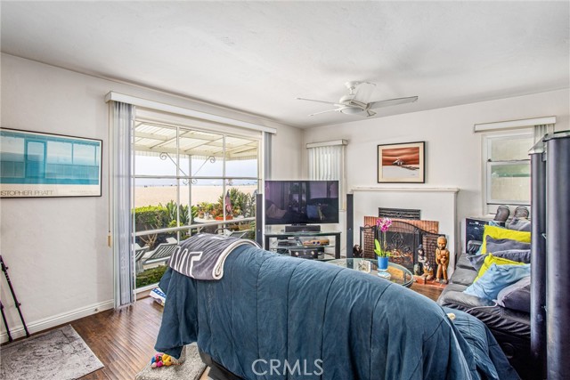 Detail Gallery Image 9 of 28 For 1408 W Oceanfront, Newport Beach,  CA 92661 - – Beds | – Baths