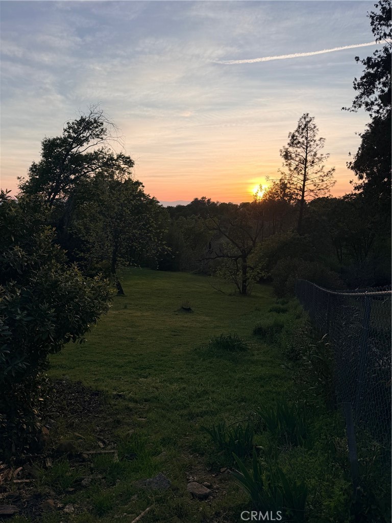 https://media.crmls.org/medias/0d428878-600b-42bd-9de9-081c40167dfa.jpg?preset=X-Large
