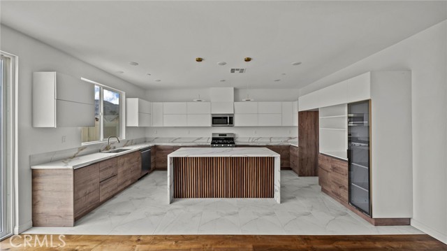 Image 12 of 49 For 14424 Buvan Ct