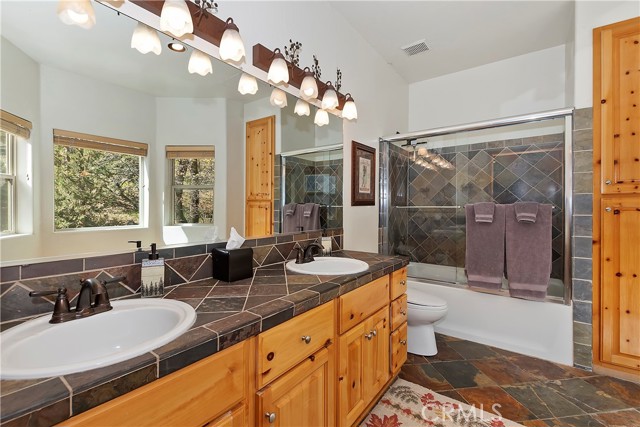 Detail Gallery Image 52 of 74 For 42402 Golden Oak Rd, Big Bear Lake,  CA 92315 - 4 Beds | 4/1 Baths