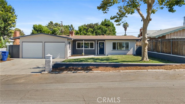 Detail Gallery Image 1 of 1 For 11564 Flower St, Riverside,  CA 92505 - 4 Beds | 2 Baths