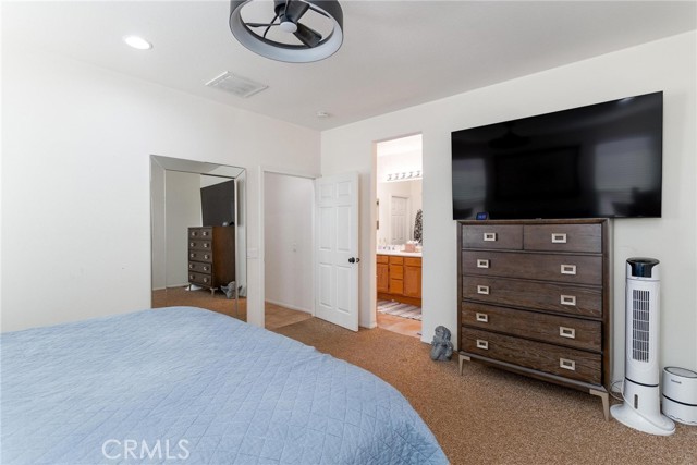 67760 Rio Vista Drive, Cathedral City CA: https://media.crmls.org/medias/0d4563ca-e1fa-4fdf-946b-64d8258a40f6.jpg