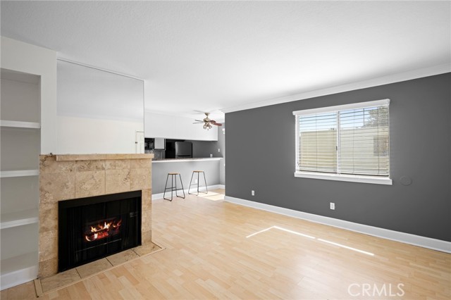 Detail Gallery Image 1 of 20 For 7045 Woodley Ave #212,  Van Nuys,  CA 91406 - 2 Beds | 2 Baths