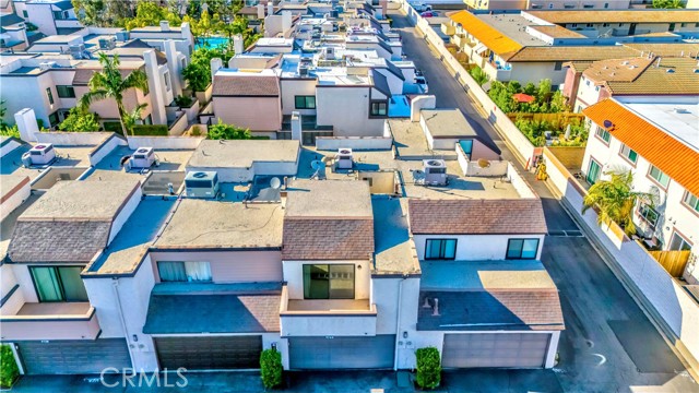 9724 Walker Court, Cypress CA: https://media.crmls.org/medias/0d46915e-1a21-47db-b8e0-3540be04e239.jpg
