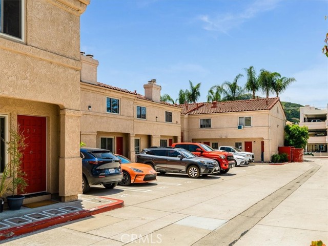 60 Casa Street, San Luis Obispo CA: https://media.crmls.org/medias/0d469452-407a-407f-bf4f-d337335f2c9a.jpg