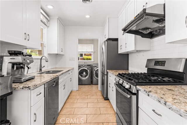 127 S Fernwood Street, West Covina CA: https://media.crmls.org/medias/0d46c58f-8e53-43b9-bb49-35eafbf3d8d5.jpg
