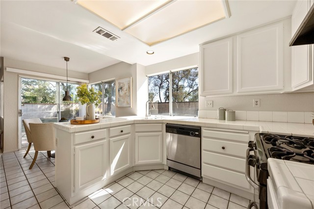 13639 Meadow Crest Drive, Chino Hills CA: https://media.crmls.org/medias/0d480474-f77d-46be-88ca-5e7634256a27.jpg