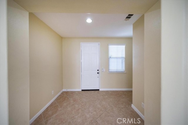 Detail Gallery Image 11 of 41 For 38729 Clearbrook Dr., Murrieta,  CA 92563 - 4 Beds | 2/1 Baths