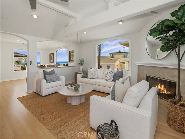 family room off of kitchen